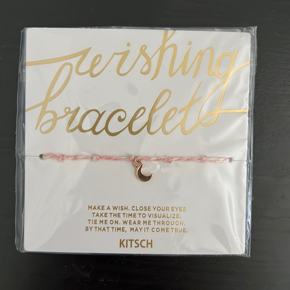 Kitsch wishing bracelet